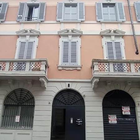 Posizione Privilegiata In Pieno Centro * Monza