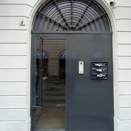 Apartamento Posizione Privilegiata In Pieno Centro Monza